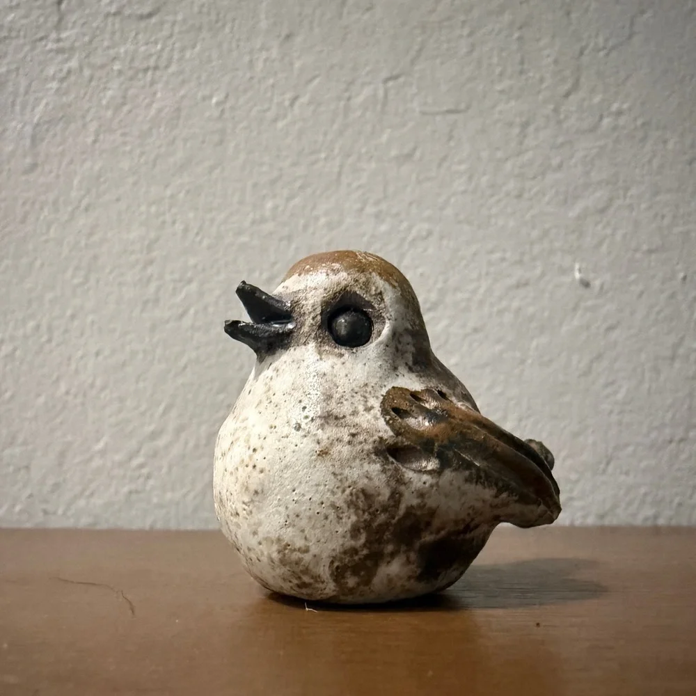 Vintage mcm sparrow pottery figurine